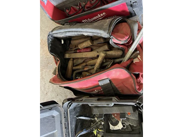 3 gereedschapstassen/-koffers met inhoud - afbeelding 4 van  5