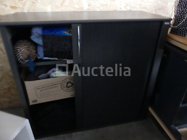 3 gesloten kasten - afbeelding 1 van  5