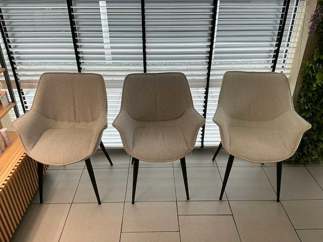 3 gestoffeerde kuipstoelen – beige (3x) - afbeelding 1 van  2