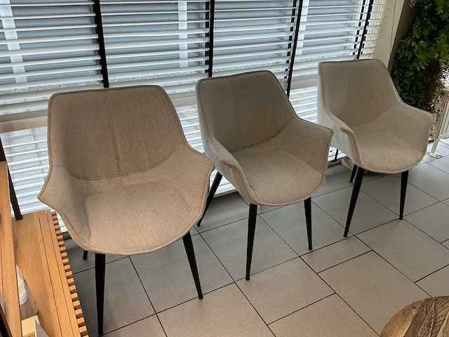 3 gestoffeerde kuipstoelen – beige (3x) - afbeelding 2 van  2