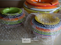 3 gewone en 1 grote asbak - afbeelding 2 van  2