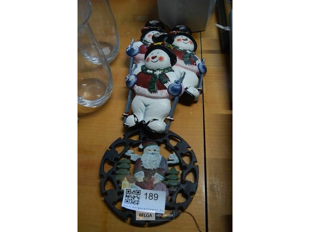 3 gietijzeren sneeuwman en onderlegger - afbeelding 1 van  5