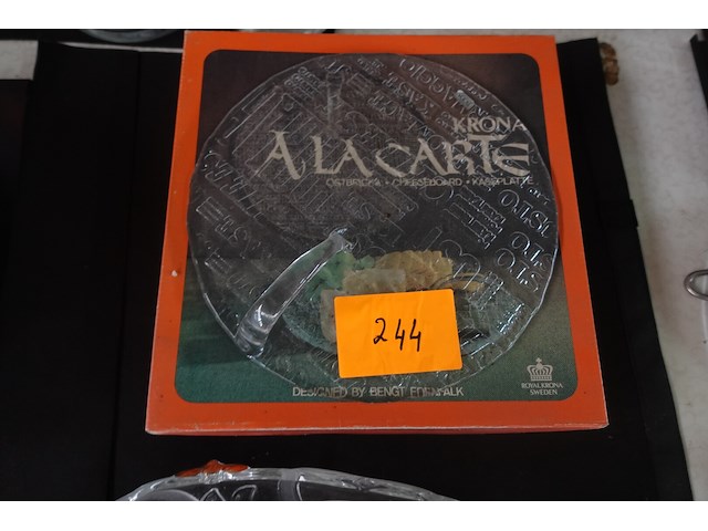 3 glazen dienschotels - afbeelding 2 van  2