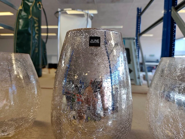 3 glazen windlichten j-line, mondgeblazen langwerpige glazen sculptuur dutz, 2 transparante glazen kandelaars met witte kerstboom kaarsen - afbeelding 3 van  6