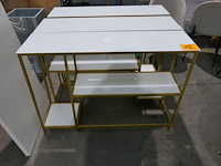 3 goudkleurige wandtafels