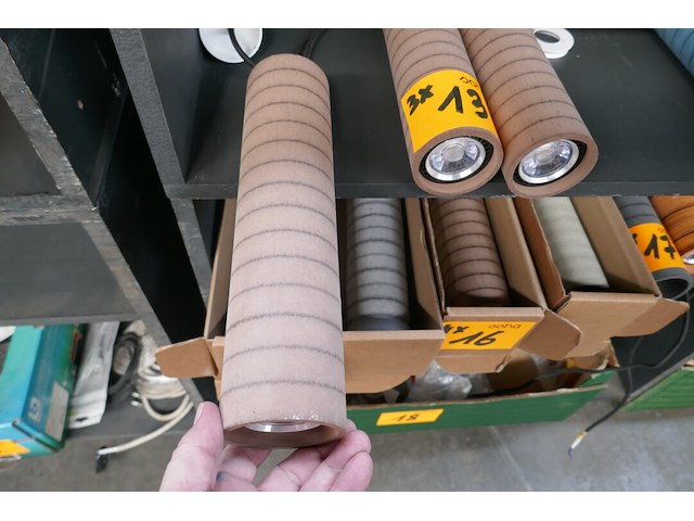 3 hanglampen initial - afbeelding 2 van  3