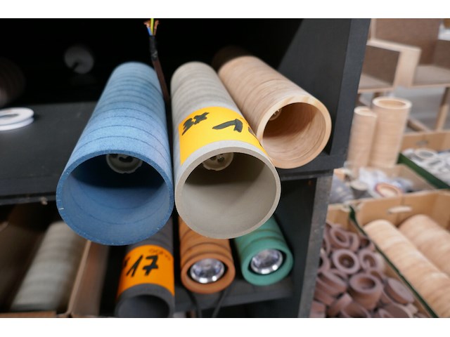 3 hanglampen initial - afbeelding 3 van  3