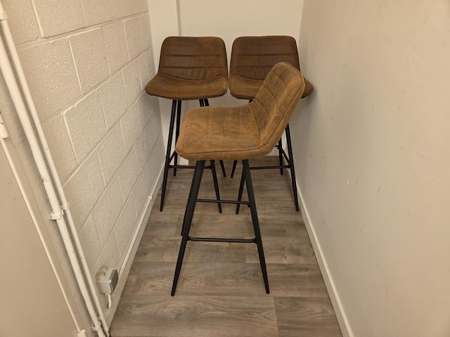 3 hoge stoelen - afbeelding 4 van  5