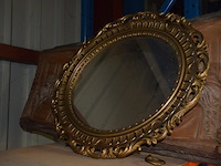 3 houten beeldjes, houtsnijwerk , ovale spiegel in goudkleurige kader, diverse schilderijen en wandversieringen - afbeelding 2 van  15