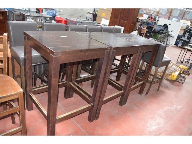 3 houten staantafels afm. 70x70x110cm , ligstoel hout, 8 barstoelen bruin leder mar meubelen (1,8,30) - afbeelding 1 van  12