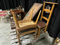 3 houten stoelen + 1 ligstoel - afbeelding 3 van  5