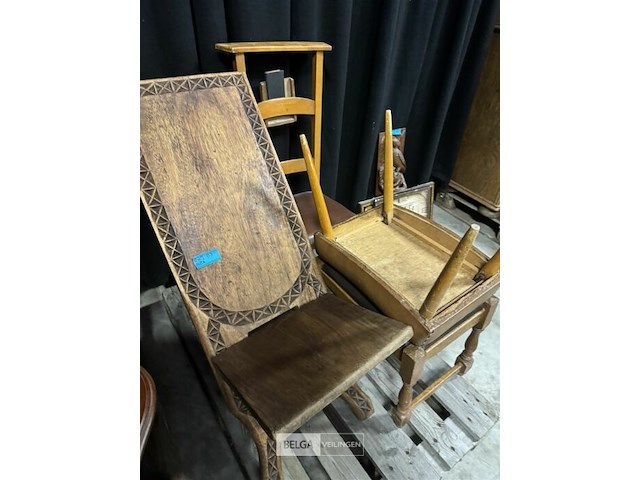 3 houten stoelen + 1 ligstoel - afbeelding 5 van  5