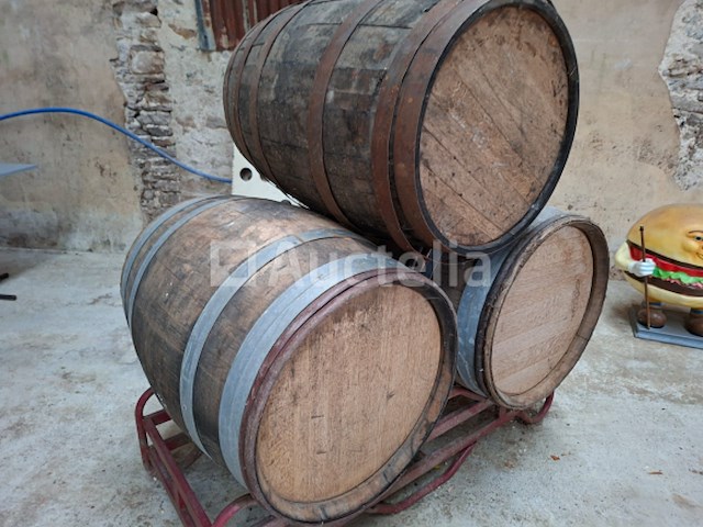 3 houten vaten - afbeelding 1 van  1