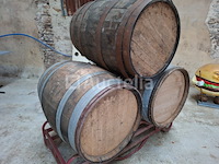 3 houten vaten - afbeelding 1 van  1