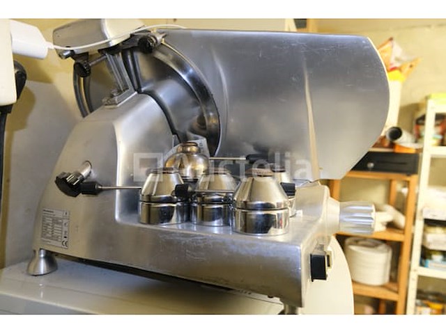 3 huishoudelijke apparaten - afbeelding 12 van  16