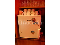 3 huishoudelijke apparaten