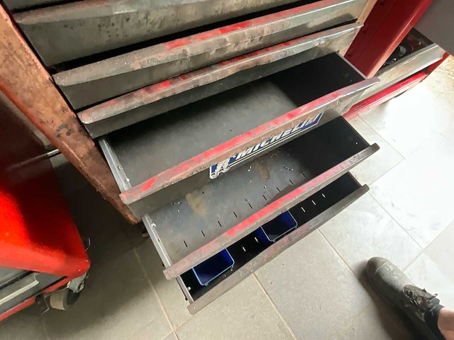 3 industriële gereedschapswagens op wielen, waaronder 2× facom - afbeelding 9 van  20
