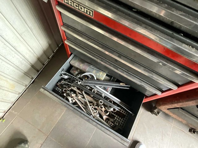 3 industriële gereedschapswagens op wielen, waaronder 2× facom - afbeelding 13 van  20