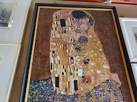 3 ingelijste wandversieringen, 1 reproductie schilderij "de kus" gustav klimt - afbeelding 6 van  11
