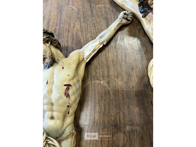 3 jezus – crucifixen - afbeelding 3 van  3