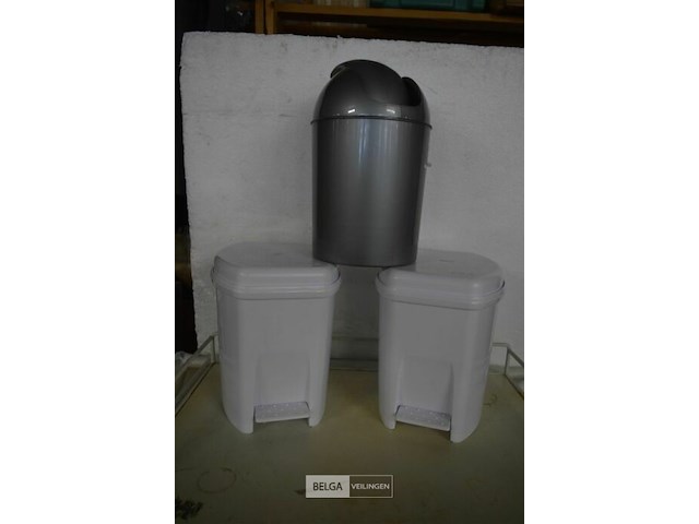 3 kleien vuilnisbakjes - afbeelding 1 van  3