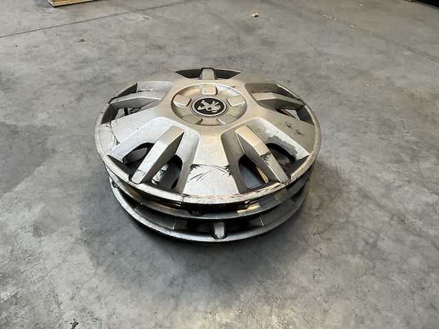 3 kunststoffen autovelgen peugeot - afbeelding 3 van  4