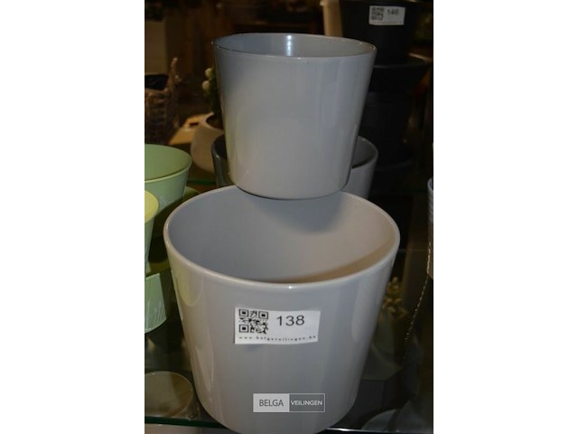 3 licht grijze bloempotten - afbeelding 1 van  3