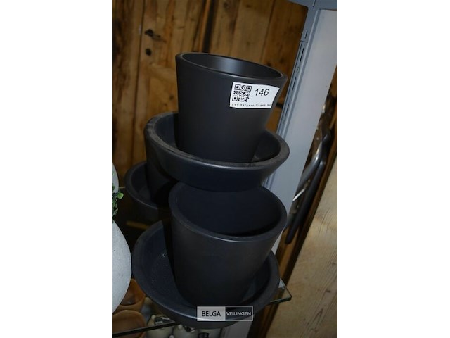 3 matzwarte bloempot+ 3 lage schalen mat grijs - afbeelding 1 van  2
