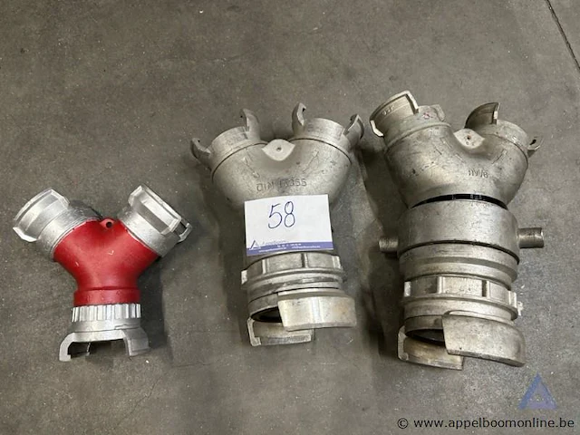 3 metalen broekstukken, diverse types en aansluitingen - afbeelding 1 van  1