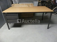3 metalen bureaus - afbeelding 2 van  5