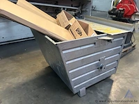 3 metalen containers - afbeelding 2 van  3