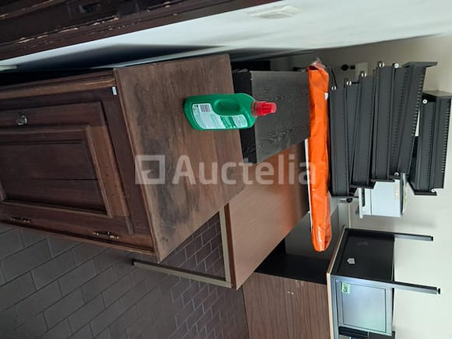 3 metalen en diverse bureaus - afbeelding 3 van  3