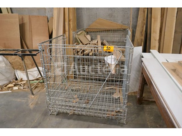 3 metalen gitterboxen met inhoud - afbeelding 2 van  4