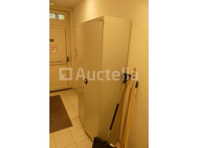 3 metalen kasten - afbeelding 2 van  18