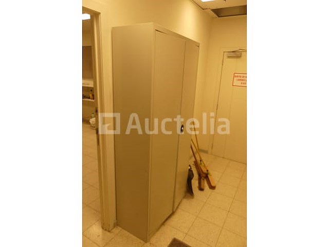 3 metalen kasten - afbeelding 1 van  18