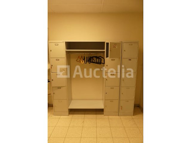 3 metalen kasten - afbeelding 17 van  18