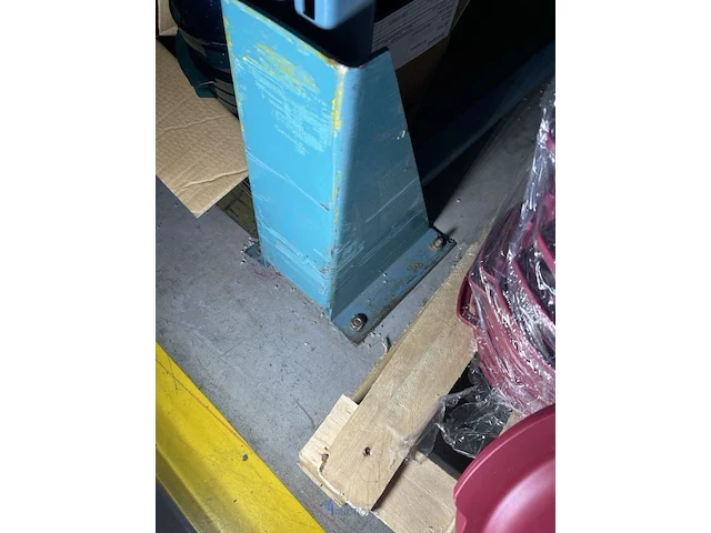 3 metalen palletstellingen - afbeelding 8 van  12