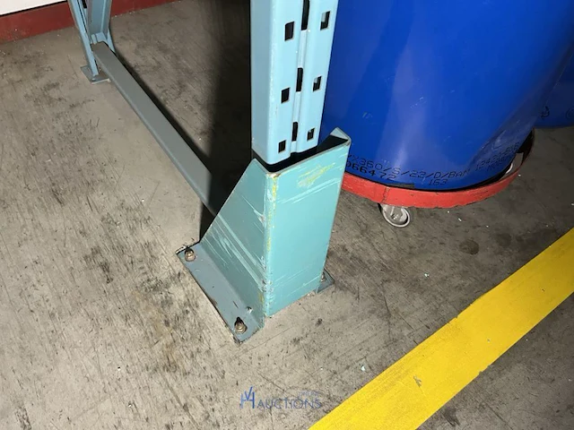 3 metalen palletstellingen - afbeelding 12 van  12