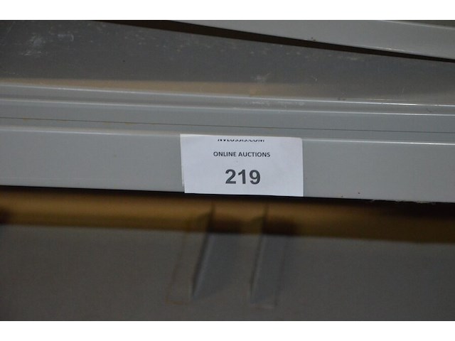 3 metalen rekken voor lichte vrachtwagen afm. 127x36x116 , 127x36x135, 127x36x135 - afbeelding 7 van  11