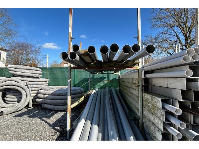 3 metalen rekken/palletten - afbeelding 3 van  3