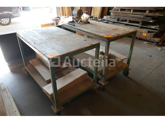 3 metalen werkbanken met bodemschap - afbeelding 3 van  3