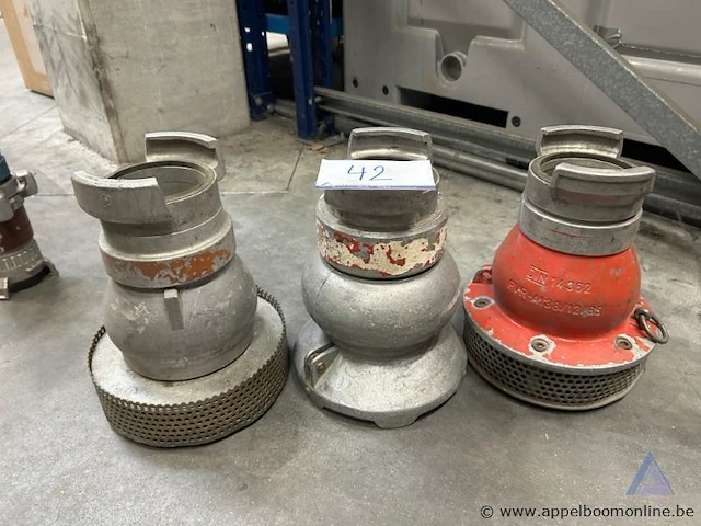 3 metalen zuigziften met koppelingen, type 110 dsp - afbeelding 1 van  1