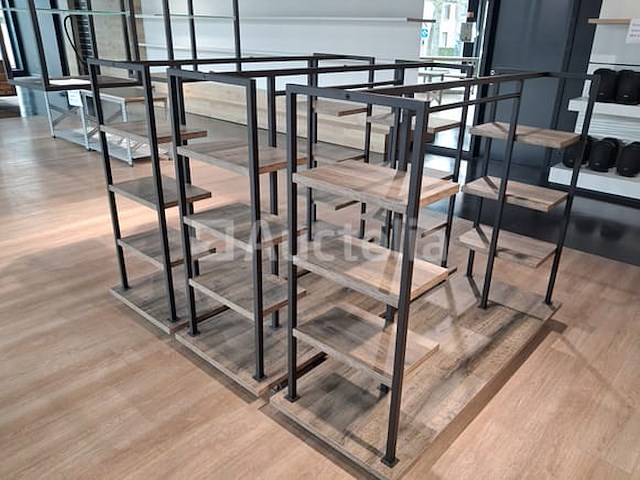 3 ontwerpdisplays op wielen - afbeelding 1 van  3