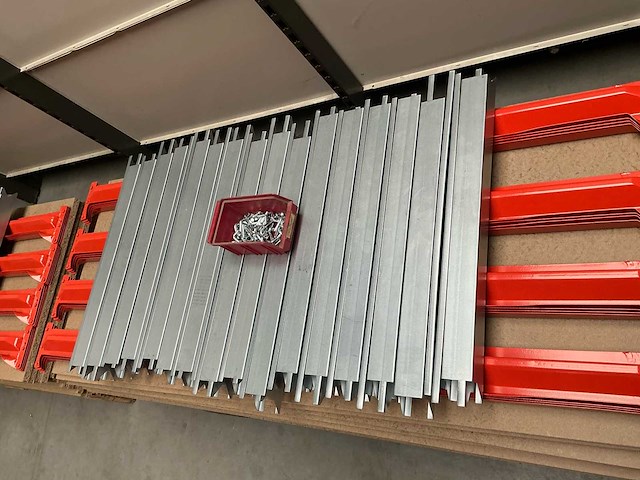 3 opslag rekken inclusief houten legplanken - afbeelding 3 van  6