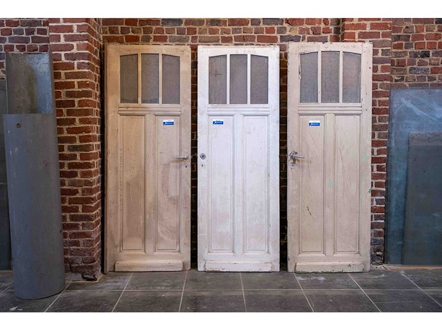 3 oude deuren met glas - afbeelding 1 van  2