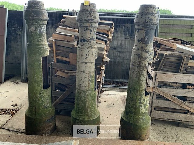 3 oude gietijzeren zuilen - afbeelding 2 van  2