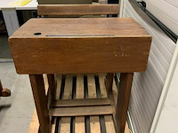 3 oude houten schoolbanken - afbeelding 3 van  4