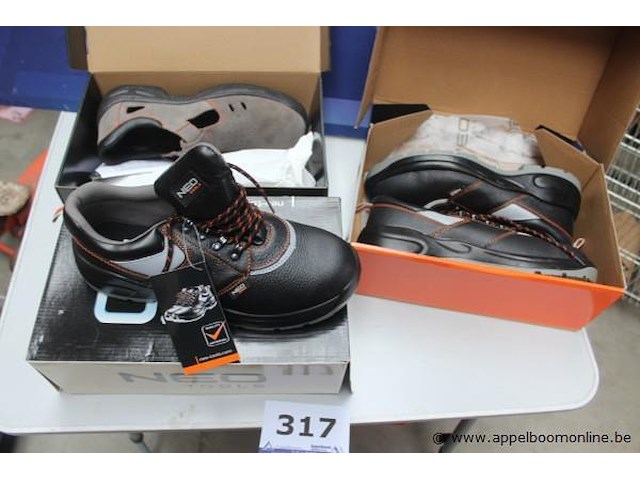 3 paar werkschoenen m45 - afbeelding 1 van  4