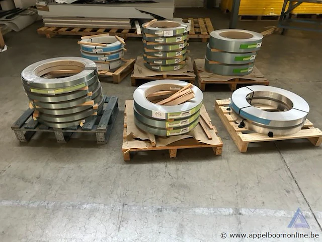3 paletten aluminium coils, diverse types en afmetingen - afbeelding 1 van  4