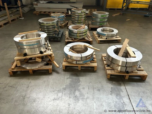 3 paletten aluminium coils, diverse types en afmetingen - afbeelding 1 van  4